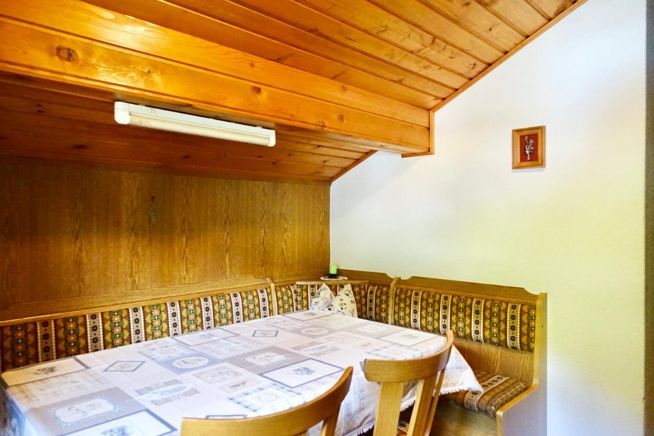 Ciasa Preroman Mansarde Apartment San Martino in Badia Exterior photo